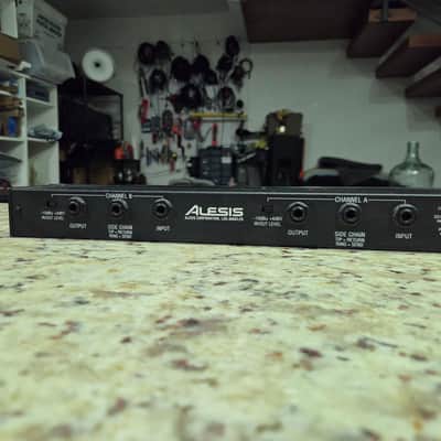 Alesis 3630 Dual-Channel Compressor / Limiter with Gate 1990s - Black image 6