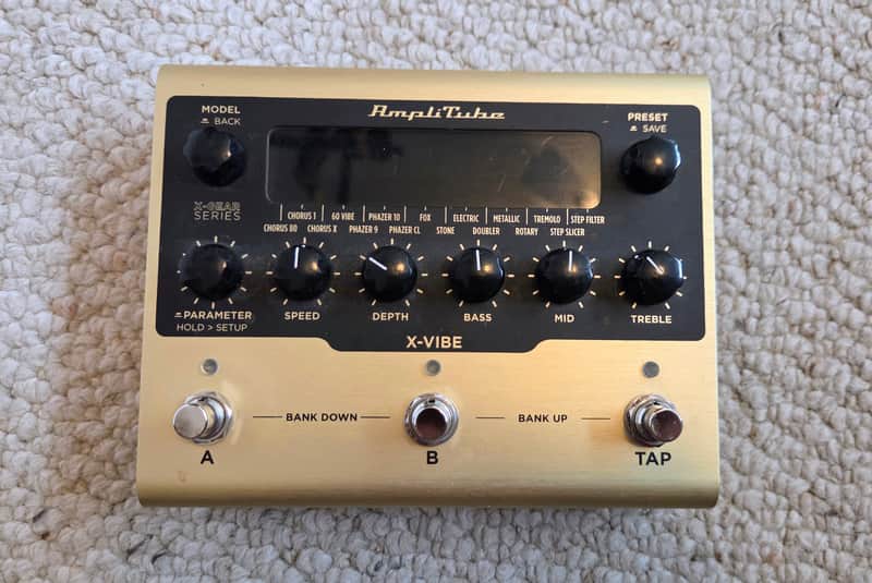 IK Multimedia X-VIbe