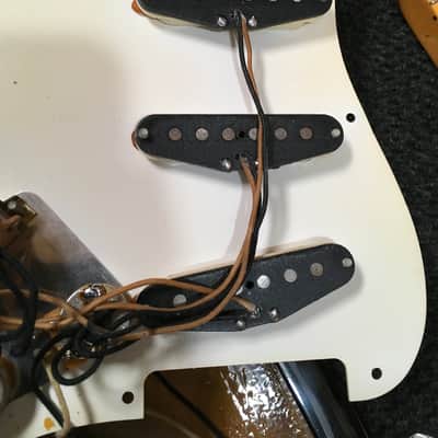 2006 Fender '57 American Vintage Reissue Stratocaster AVRI USA w/case & candy image 20