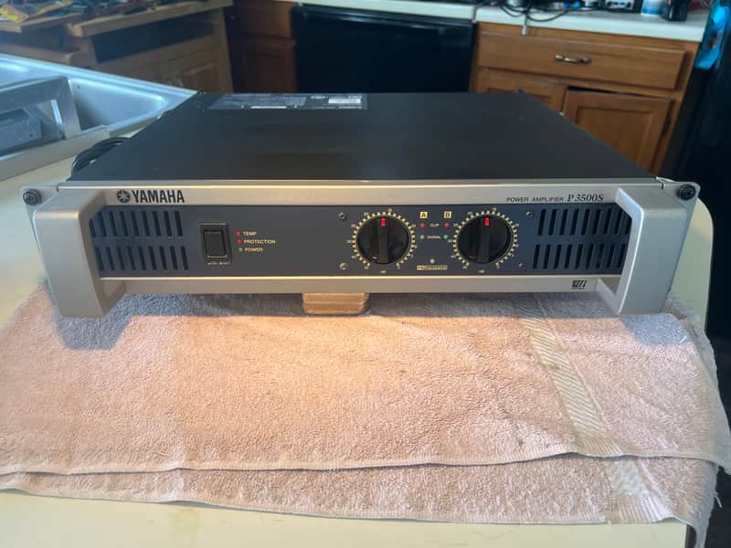Yamaha P3500S Power Amp with rack mount bolts and washers image 1