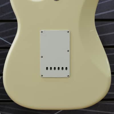 Fender Ritchie Blackmore Stratocaster, Olympic White, Scalloped Rosewood - Incl Deluxe Gig Bag image 2