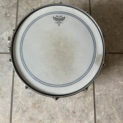 Ludwig No. 411 Super-Sensitive 6.5x14" 10-Lug Aluminum Snare Drum with Pointed Blue/Olive Badge 1969 - 1979 - Chrome-Plated image 5
