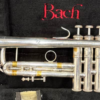 Bach Stradivarius Trumpet Model 37G, Silver Finish, Gold Brass Bell image 9