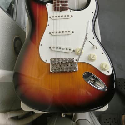 Fender Japan ST-62-70 Stratocaster. Japan vintage made in 1993 or 94, very rare model image 7