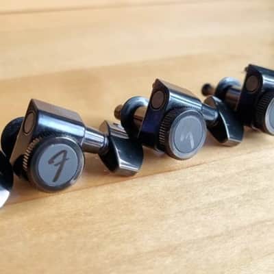Fender Stratocaster/Telecaster Locking Tuning Machine Set - Black image 2