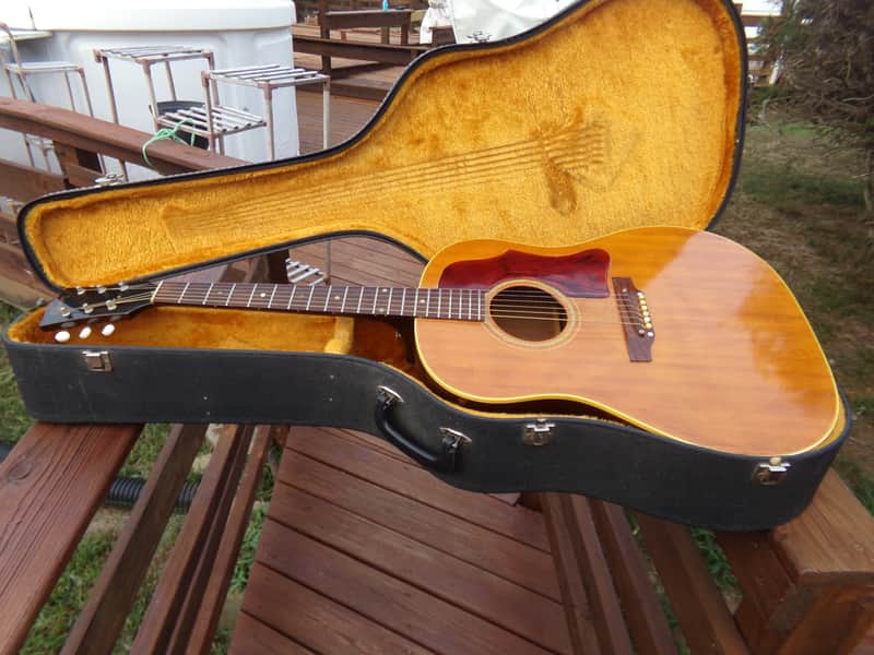1965 Gibson J-50 round-shouldered Dreadnaught