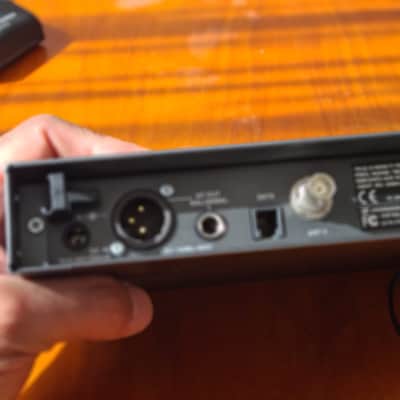 Sennheiser Sennheiser EM100 G2 True Diversity Receiver – Professional Wireless Performance image 10