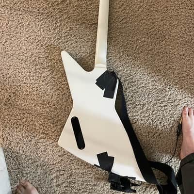 Epiphone Tommy Thayer Signature "White Lightning" Explorer 2018 - 2019 - Metallic White image 5