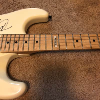 Kramer Baretta I 1989 White Signed by Jon Bon Jovi and Richie Sambora Time Capsule Mint image 8