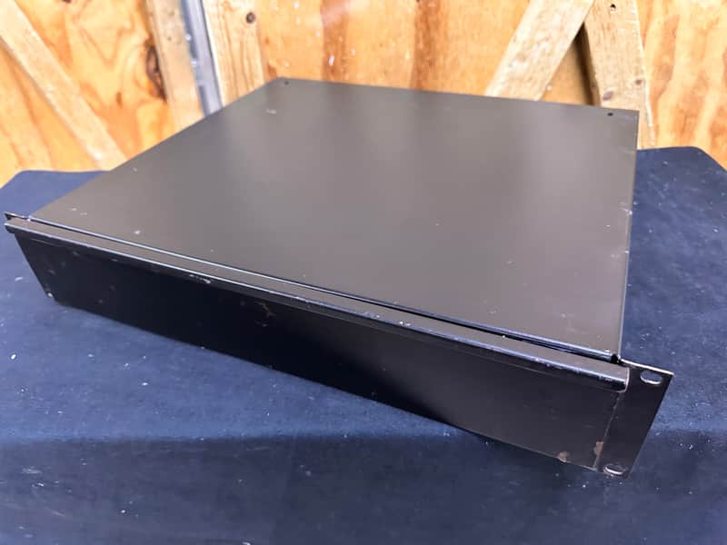 Middle Atlantic 2U Two Space Rack Drawer - 14" Depth image 1