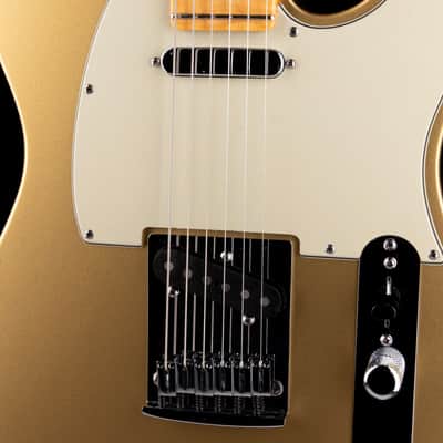 Pre Owned 2009 Fender Custom Shop Custom Deluxe Telecaster HLE Gold With OHSC image 4