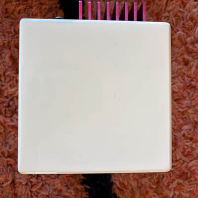 Avantone Pro Active MixCubes (Single) 2011 - Present - Buttercream image 5