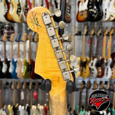 Fender Custom Shop Stratocaster 60 Relic Namm 2014 Shoreline Gold Over Sunburst image 8