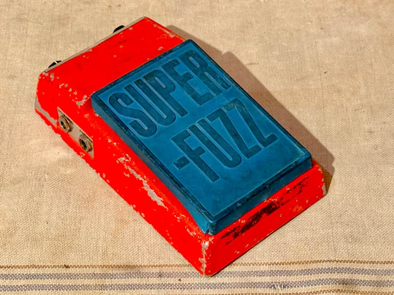 Univox Super Fuzz | Reverb Canada