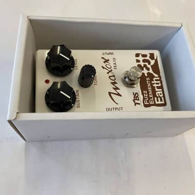 MaxonFuzz Elements Earth FEA10 Pedal w/ Original box & paperwork image 1