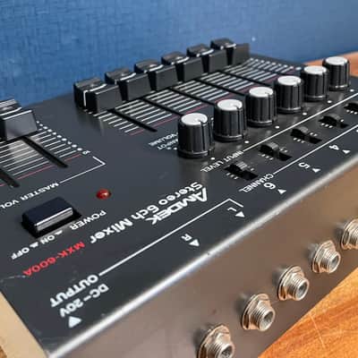 Amdek MXK-600A (Roland) 6 channel stereo mixer- Sweet size and tons of control image 4