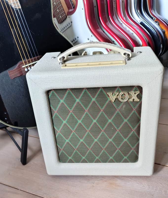 VOX  AC4TV8  - Weiss - Cream - Tubeamp imagen 1