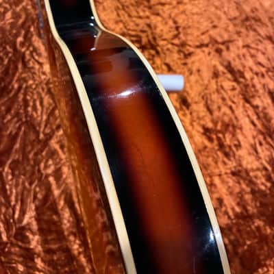 Wurlitzer Model 7742 1970's Sunburst image 13