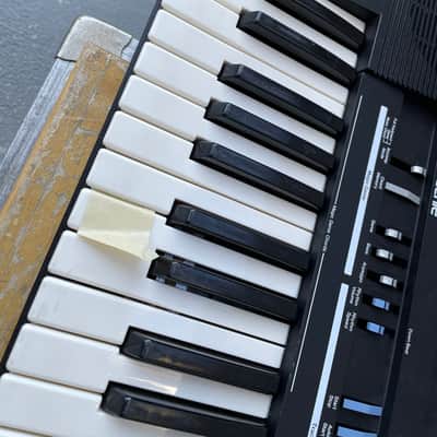Vintage Lowrey V-6- Mirco Genie Keyboard 80s For Parts Or Repair image 6