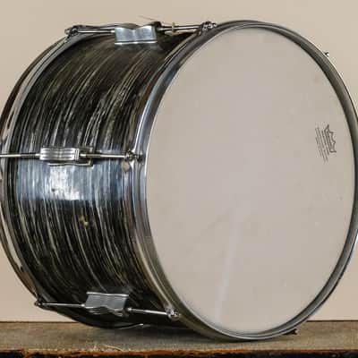1960s Ludwig 'Club Date' in Black Oyster Pearl - 9x13 image 5