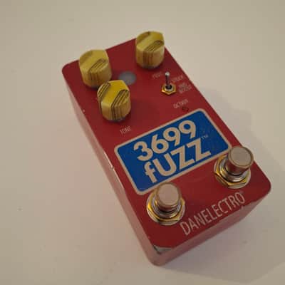 Danelectro The 3699 Fuzz 2020 - Red image 4