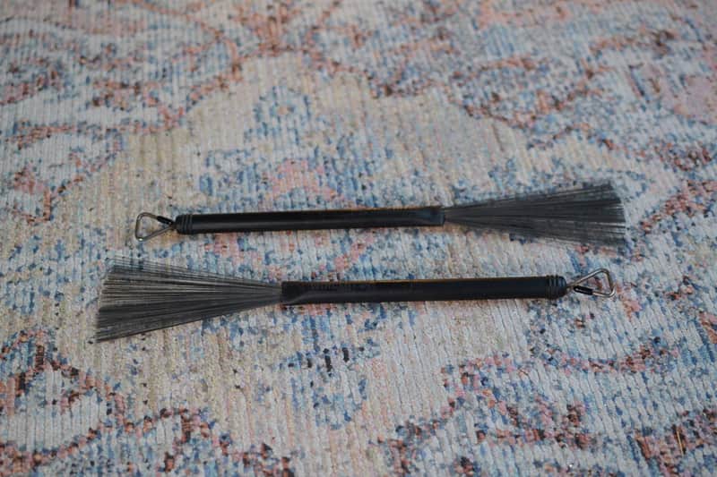 Wincent Brushes - Retractable - Steel Wire image 1