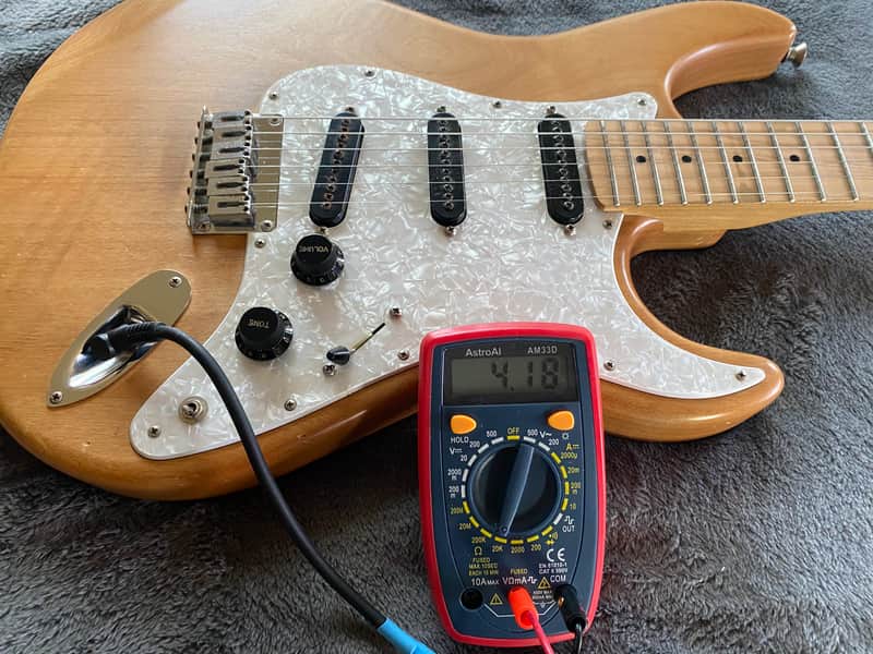 Carvin Bolt Hardtail SSS Natural - Made in USA - Strat - Free Pro