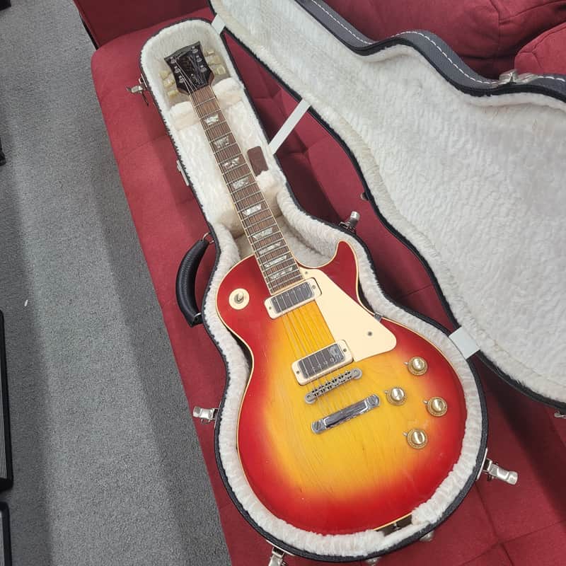 Gibson Les Paul Deluxe with Case 1973 - Cherry Sunburst image 1