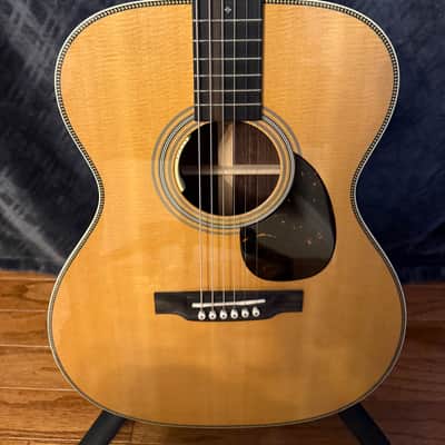 Martin OM-28E Acoustic Electric Guitar 2023 - Aging Toner Natural image 2