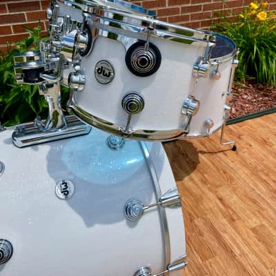 DW Collector's Series Pure Maple Standard 4pc Drum Set White Glass Glitter 22/10/12/16 image 15