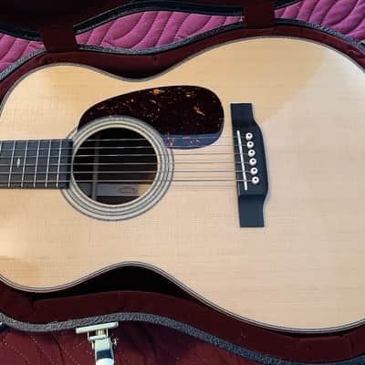 Martin Custom Shop 00-28 image 2