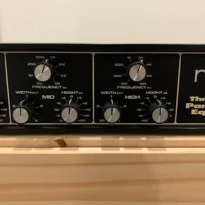 Moog MKPE Three Band Parametric Equalizer 1970s - Black image 3
