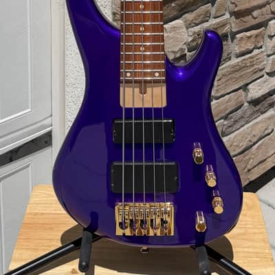 G. Gould GGI5 Hybrid Bass Guitar, 5-string, GGI-5 image 2