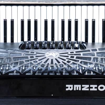 Hohner Bravo III 120 Black 120-Bass 41-Silent Key 3-Voice Piano Accordion w/Bag image 6