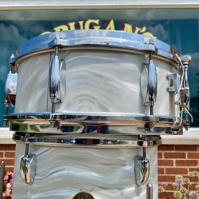 1960s Gretsch Name Band 5.5x14 Snare Silver (White) Satin Flame image 7