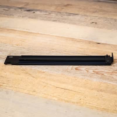 DBX Single Long Rack Ear for163x/263x/363x/463x/563x Mount Bracket U283829 image 3