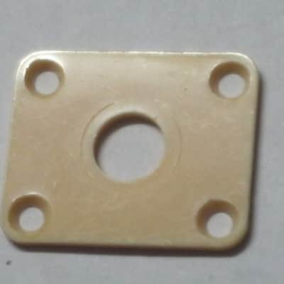 used (has some nicks & scratches) unknown brand CREME PLASTIC RECTANGLE Jack Plate + nickel finish SCREWS (refer to measurements in description) flat - but will flex when installed, might fit Epiphone LP 100 model guitar (NO guitar included) image 5