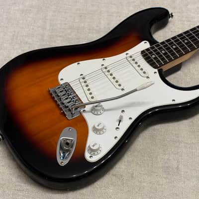 2007 Squier Stratocaster Bullet Strat Brown Sunburst Tremolo Rosewood Fretboard image 6