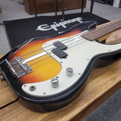 Crate  Electra 4 String P Style Bass 1990s 3 Tone Sunburst image 6