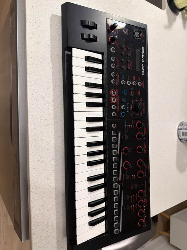 Roland JD-Xi 37-Key Analog/Digital Crossover Synthesizer | Reverb