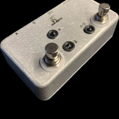Loop-Master ABY Switch Pedal – A/B/Y Signal Splitter – Made in USA, In Stock image 1