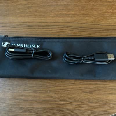 Immagine Sennheiser AVX-835 Handheld Microphone System - 4