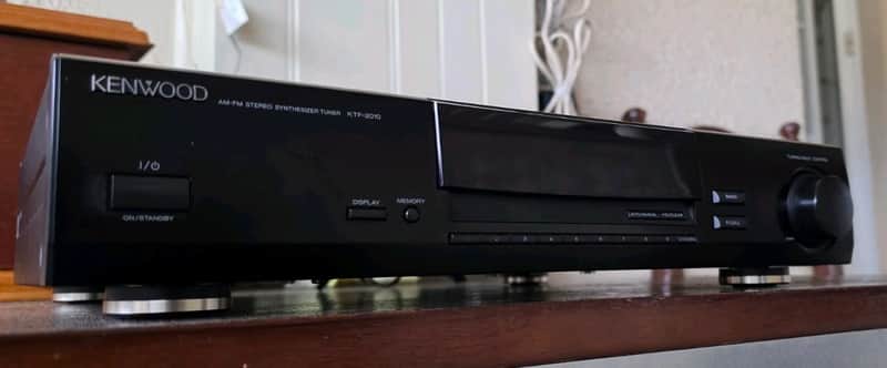VINTAGE KENWOOD FM/AM STEREO SYNTHESIZER TUNER image 1