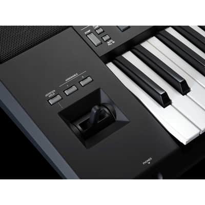 Yamaha PSR-SX920 61-Key Digital Arranger Workstation Keyboard image 10