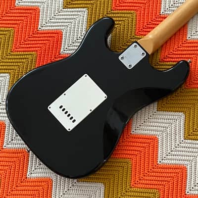 Univox Solid Body Stratocaster - 1970’s Made in Japan 🇯🇵! - Killer Strat! - Huge and Epic Sound! - image 3