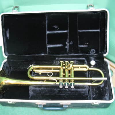 Bach Bundy Trumpet 1973 - Reconditioned - Original Case & Bach 7C MP image 4