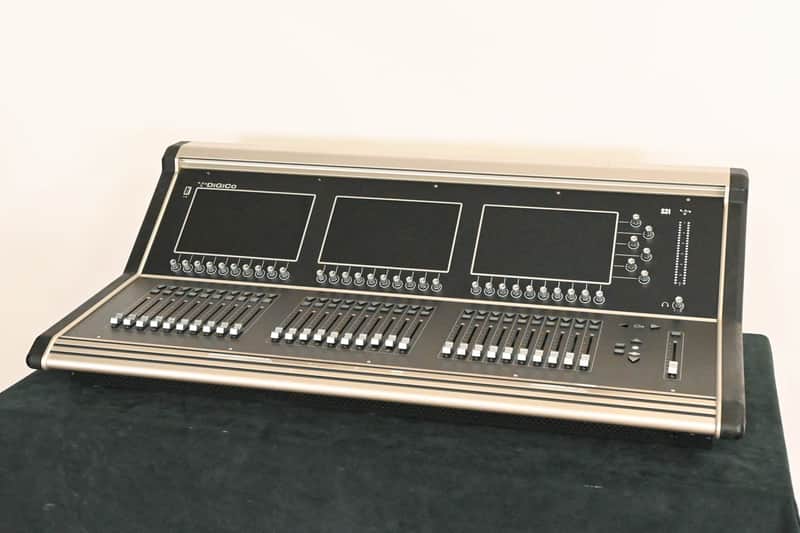 DiGiCo S31 48-Channel Digital Mixing Console CG01S4F *ASK FOR SHIPPING* image 1