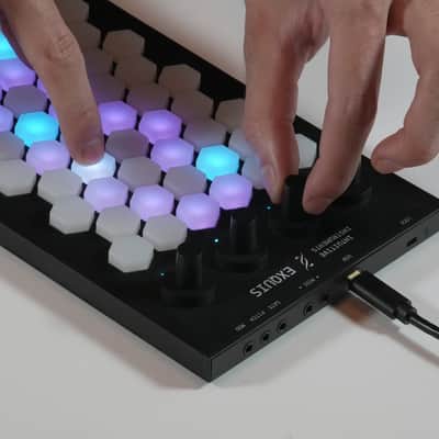 Intuitive Instruments Exquis 61-Key MPE MIDI and CV Controller image 2