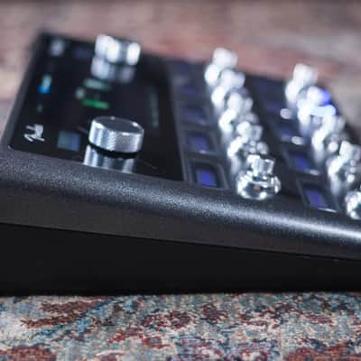 Fender Tone Master Pro Multi-effects Guitar Workstation image 8