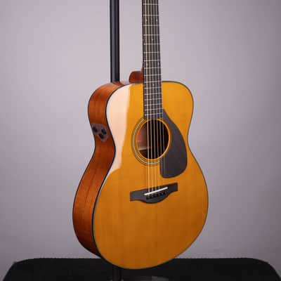 Yamaha FSX5 Red Label Acoustic-electric Guitar - Natural image 3